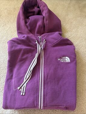 ✏️5/$25 The North Face Plum Zip-Up Hooded Fleece with White Logo